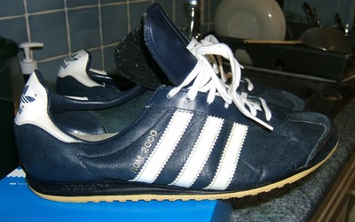 adidas rom 2000