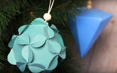 Sizzix Bigz 3D Christmas Ornaments die #663444 Retail $19.99 UNIQUE, Cuts Fabric