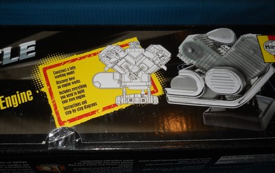 Haynes V-Twin Motorcycle Kit-Working-Motorized/Sound Effects-Model Car Swap Meet