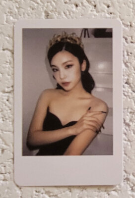 ITZY [ CHECKMATE ] OFFICIAL POB PHOTOCARD