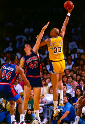 KAREEM ABDUL-JABBAR SKY HOOK  Photo Magnet @ 3''x5''