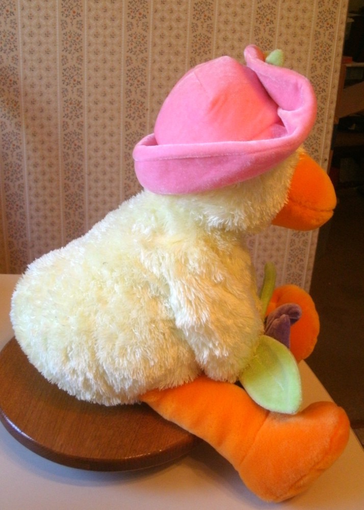Gund Nursery Rhyme Duck Stuffed Animal Yellow Plush Hat 19 inch