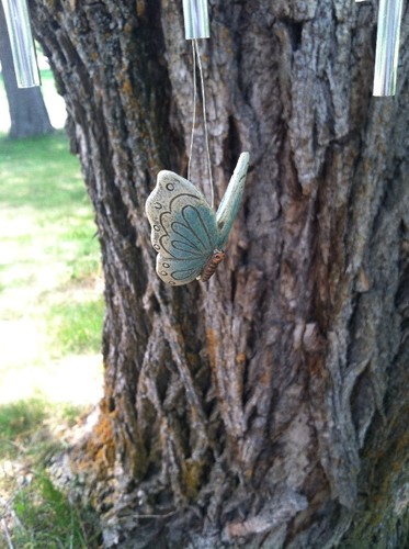Great Looking Hunmingbird/Butterly Wind Chime. Garden. Decoration Free Shipping!