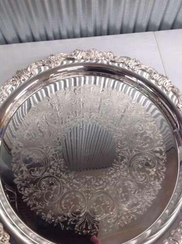 SHERIDAN SILVER CO SILVERPLATE FOOTED ROUND SERVING TRAY VINTAGE
