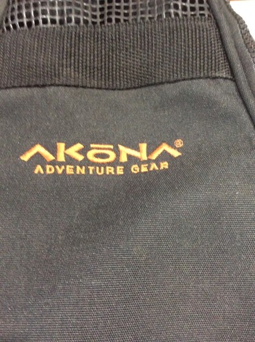 Akona Adventure Gear Scuba Diving Backpack 500 psi Defog Pocket Mesh Shoulder