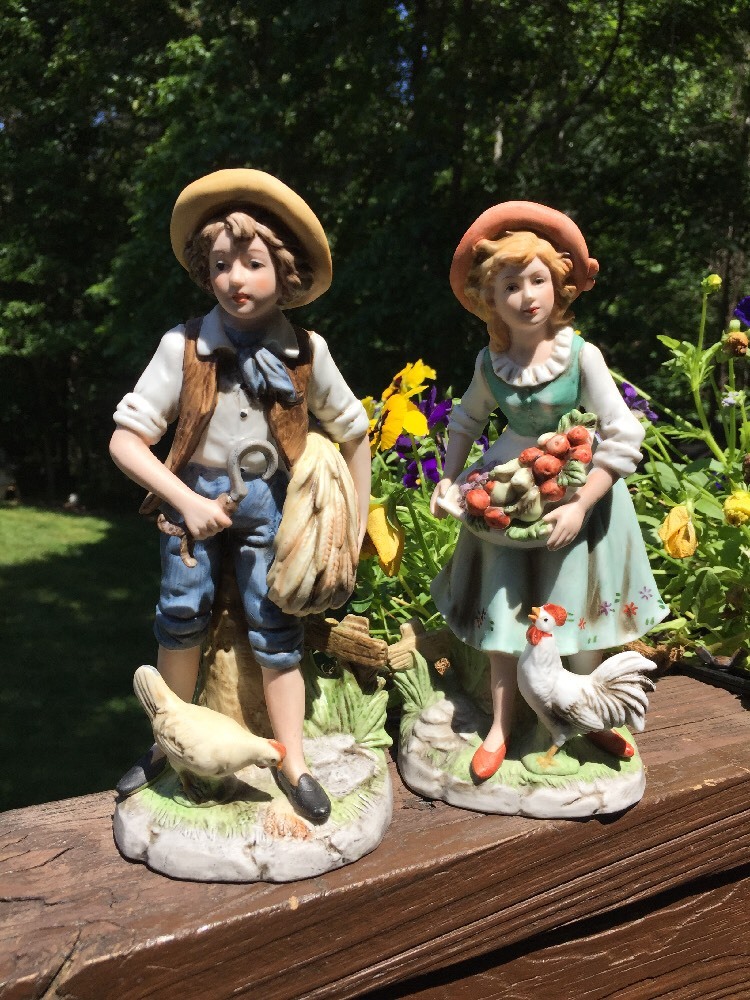 ANTIQUE Vintage HOME INTERIORS Homco BOY & GIRL SET Farm Rooster & Hen Figurines