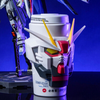 DMHTOY Pizza Hut & Bandai QMSV Seed Limited Freedom Gundam Justice Gundam Figure