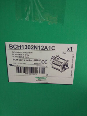 New Schneider BCH1302N12A1C Servo Motor In Box Expedited Shipping