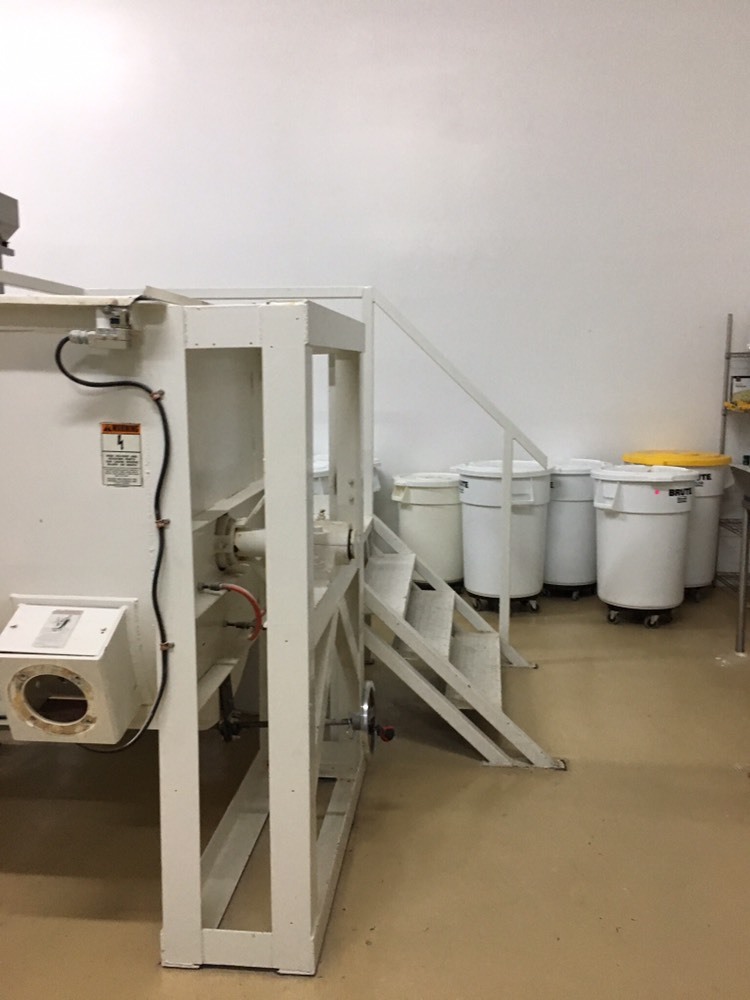 80 Cubic Ft Paddle Blender , With Mezzanine!! H.C. Davis Paddle Blender