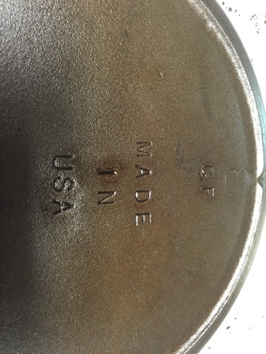 Vintage Cast Iron #8 Lodge Chicken Fryer  3 Notch Fire Ring with Lodge lid