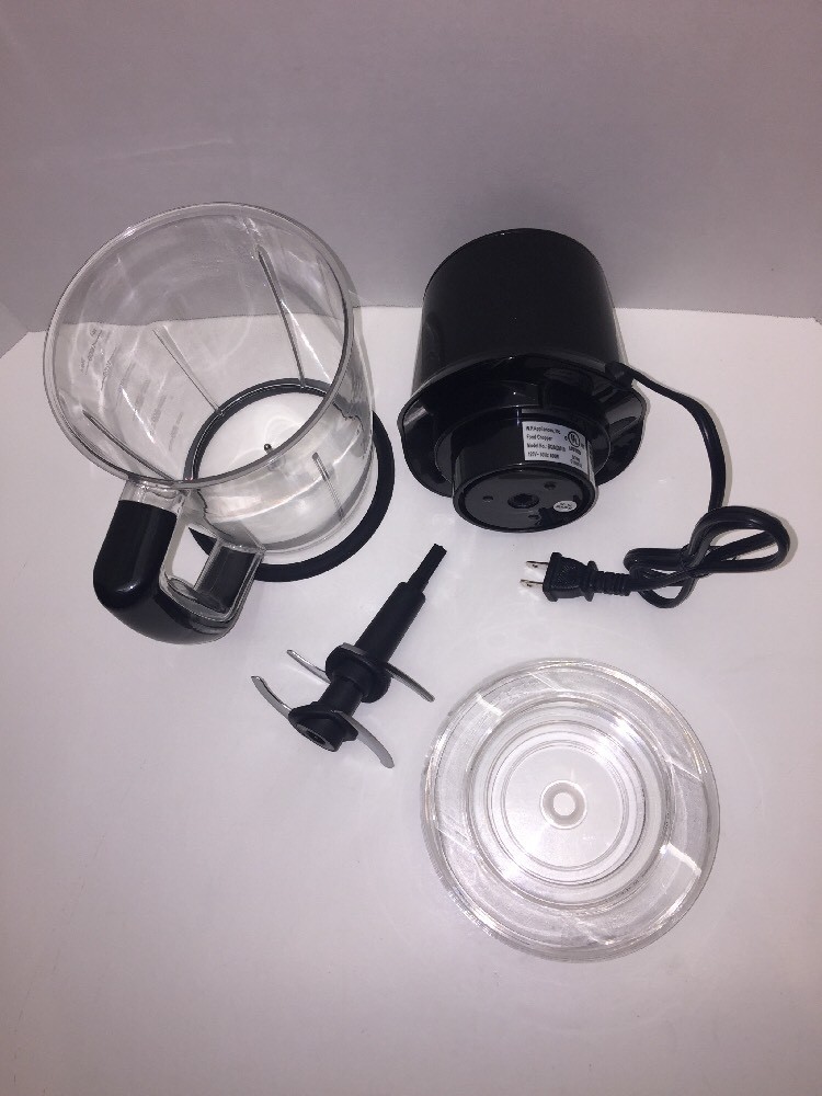 NEW Wolfgang Puck QuadChop Power Food Processor Chopper Stacking Blades Black