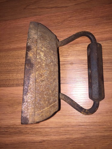 SAD IRON FROM P & H MFG. CO Vintage Iron Rare Antique Old