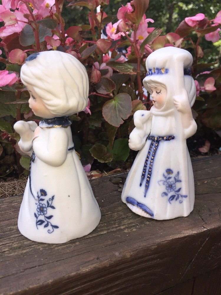 Shepherd Boy & Girl With Sheep Lamb BLUE WILLOW BELLS Set Lot of 2 ~~ 4