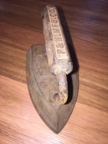 SAD IRON FROM P & H MFG. CO Vintage Iron Rare Antique Old