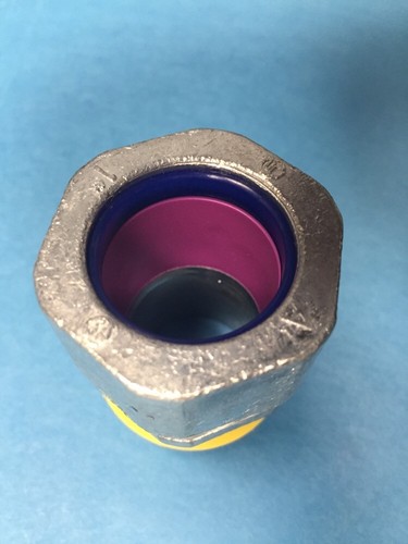 NEW Box of 5 Arlington CG1001000 Strain Relief Cord Connnector 1