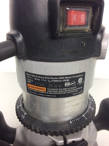 Porter Cable 690LR 1 3/4 Peak HP Router Including 1001 Fixed Base