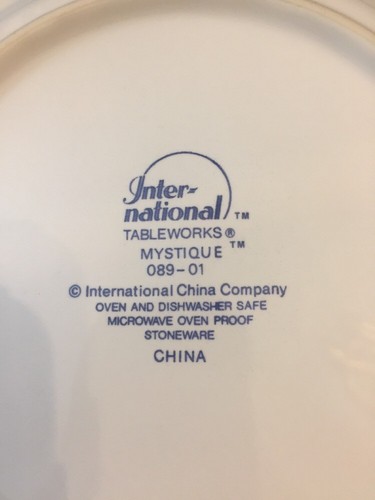 Set Of 2 International Tableworks MYSTIQUE Salad Plates Plate Flower C 1992