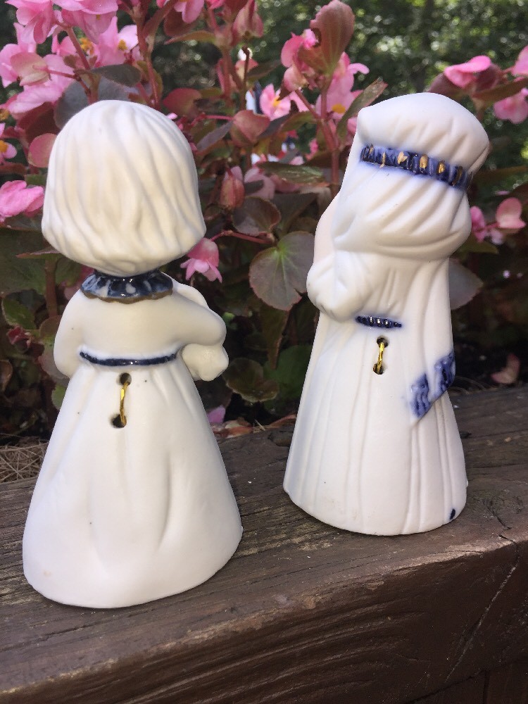 Shepherd Boy & Girl With Sheep Lamb BLUE WILLOW BELLS Set Lot of 2 ~~ 4