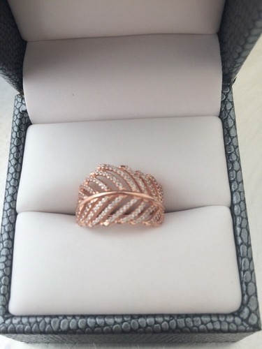 Pandora Light As A Feather Ring Clear CZ 190886CZ +HINGED Pandora Light As A Feather Ring Clear CZ 190886CZ +HINGED