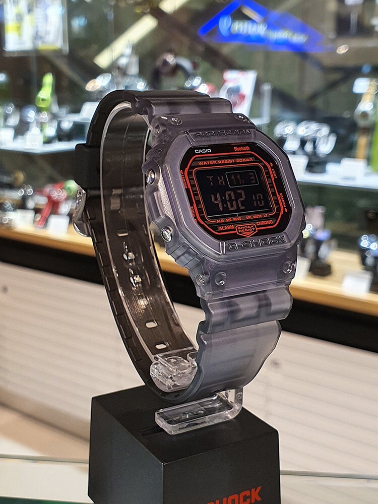 Casio G-Shock Black Resin Strap Men Watch DW-B5600G-1DR