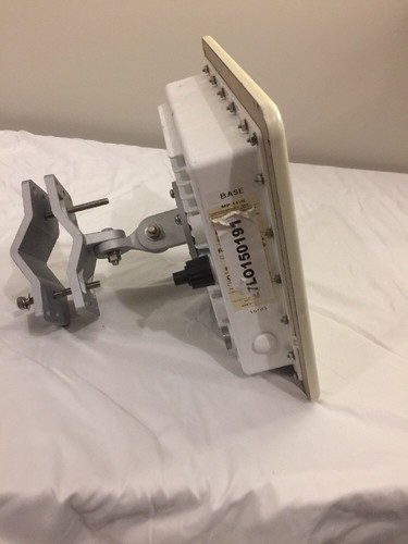 Tsunami Quickbridge Flat Panel Antenna MP-11-R Base