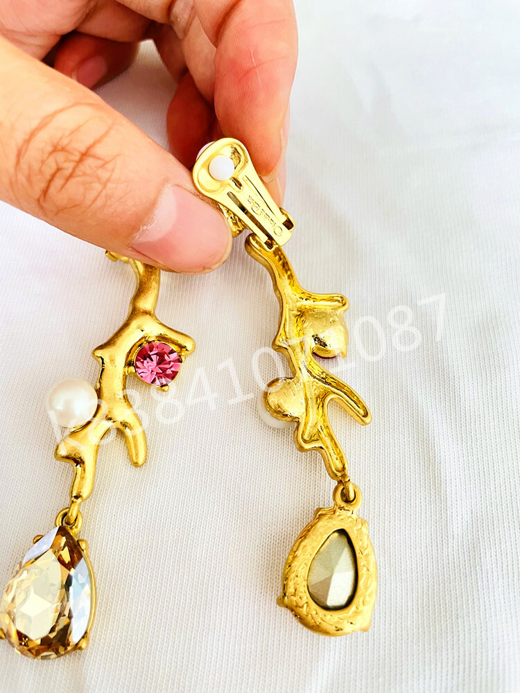 送料関税込み★Oscar de la Renta★クリスタルイヤリング Oscar de la Renta｜PERIDOTクリスタルドロップイヤリング