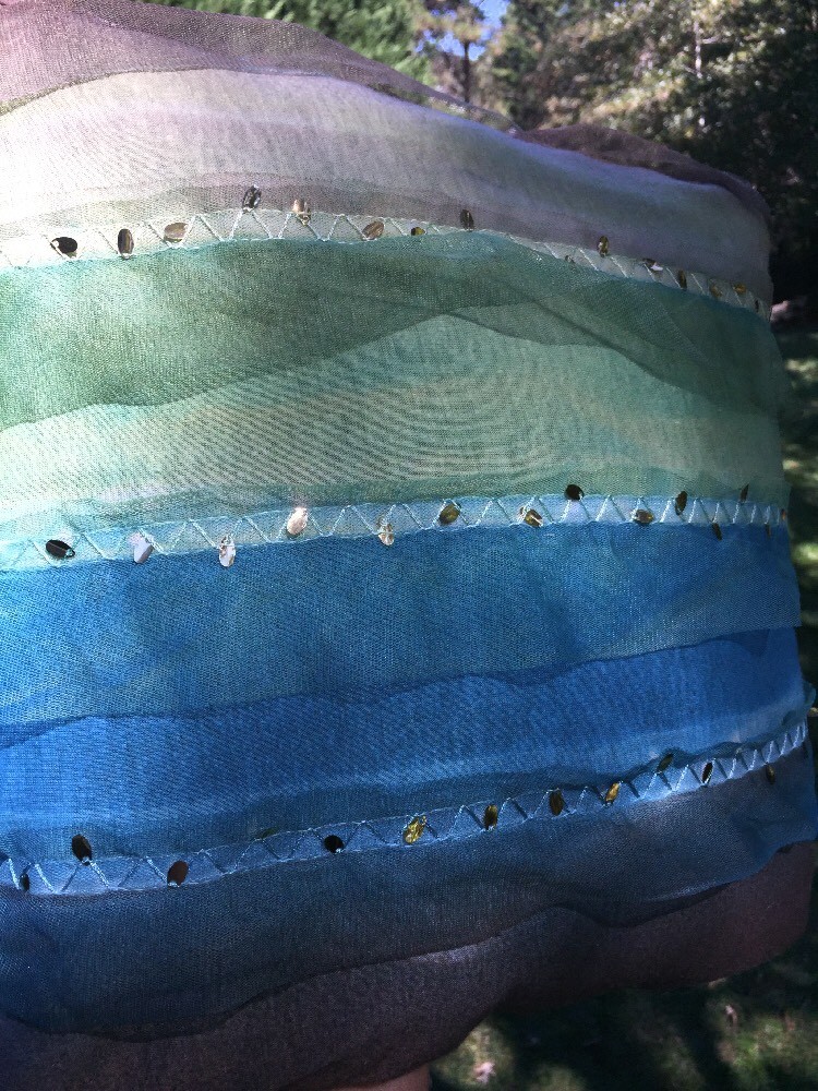 PIER 1 Sheer Silk PILLOW Elegance Bombay India Design Gold Sequin UNIQUE 16 X 16