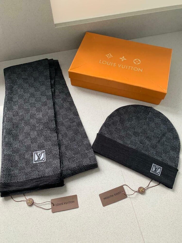 LOUIS VUITTON/GUCCI HAT & SCARF SET in Wood Green, London Gumtree