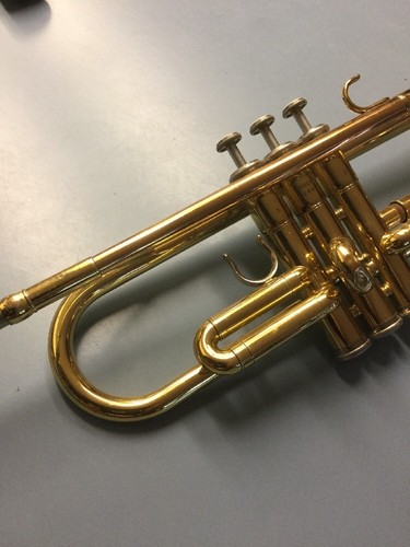 Yamaha YTR-2335 Trumpet Japan 426658A Sold As Is