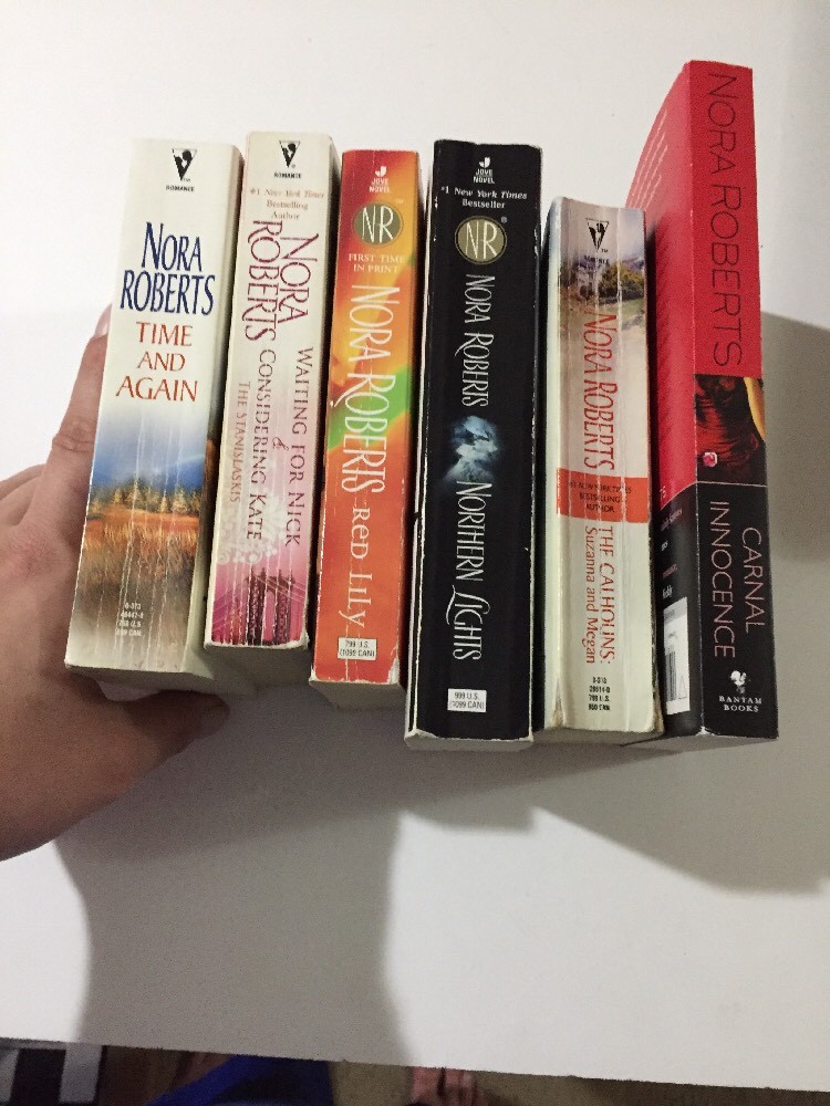 6 Nora Roberts Books (Northern Lights) (Time and Again) (Red Lily) (The Calhouns