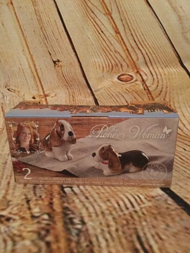 The Pioneer Woman Charlie and Walter Basset Hound Salt and Pepper Shakers NEW