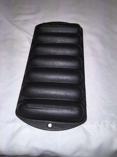 Lodge Corn Bread Pan 2702 Cast Iron