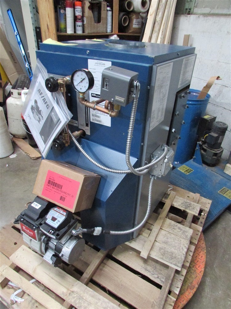 New Utica Oil Boiler Model SFE-4125S