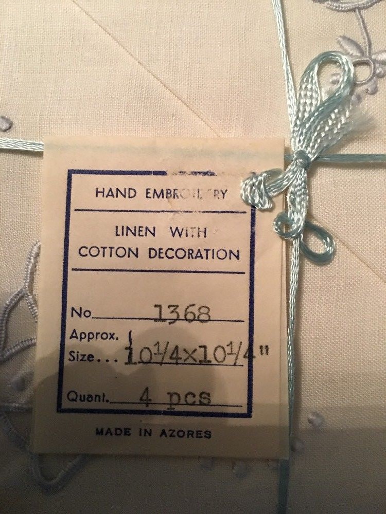 NEW VTG PORTUGAL  HAND EMBROIDERED LINEN TABLECLOTH & NAPKINS 35