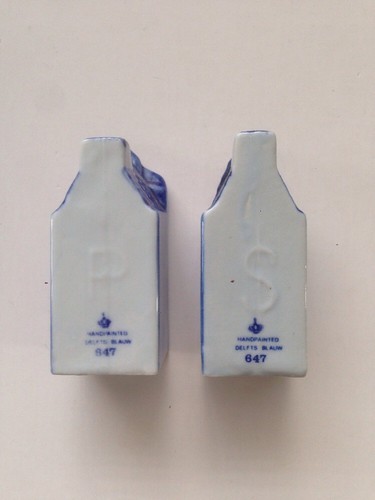 VINTAGE Delft Blue Hand painted Canal House Salt Pepper Shakers 647 DELFTS Klm