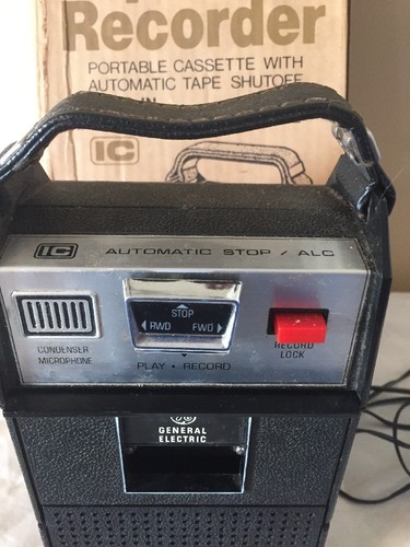 Vintage Classic GE General Electric Cassette Recorder Model 3-5011A Parts Only