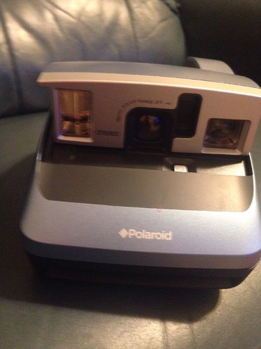Polaroid One 600 100 Focus Rang 3 Ft. Not Tested