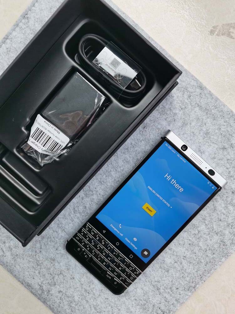 BlackBerry KEYone スマートフォン 本体 Amazon.com: BlackBerry - KEYone 4G LTE with 32GB Memory Cell