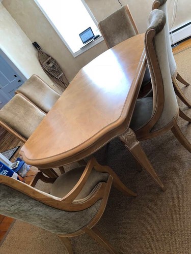 Henredon Dining Table and Chairs Set