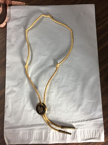 VINTAGE WESTERN COWBOY BOLO TIE SADDLE DESIGN