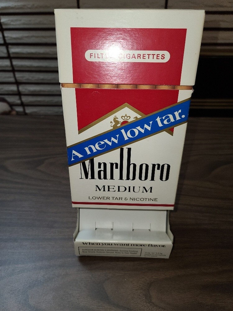 【まあや】超美品　大人気　デッドストック　Marlboro　マルボロ 90s箱付きデッドストック マルボロタバコTシャツ Marlbor | 古着