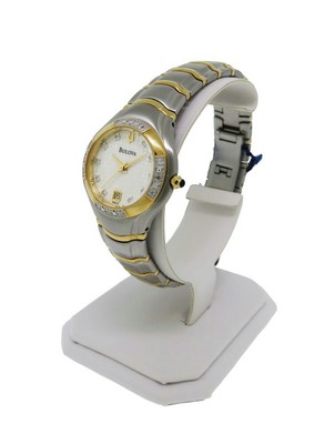 Pre-owned Bulova 98r70 Women's Round Analog Date Diamond Two Tone Stainless Steel Watch
