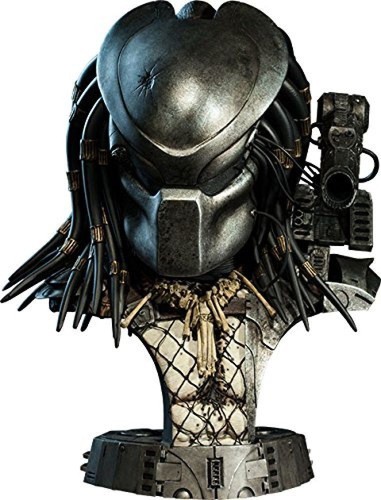Predator 2 Triumphant Statue 10 Predator 2 Triumphant Statue 10