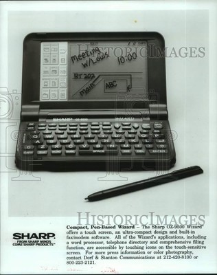 1993 Press Photo The Sharp OZ-9500 Wizard features a compact design - hca53092