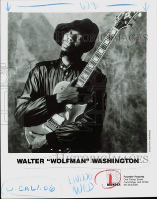 1990 Press Photo Musical artist Walter ''Wolfman'' Washington - nod09738