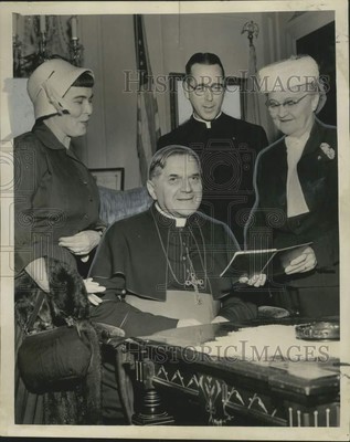 1957 Press Photo Archbishop Joseph Francis Rummel plans Pilgrimage with Guests