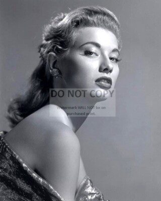 ACTRESS PEGGY DOW - 8X10 PUBLICITY PHOTO (RT910)