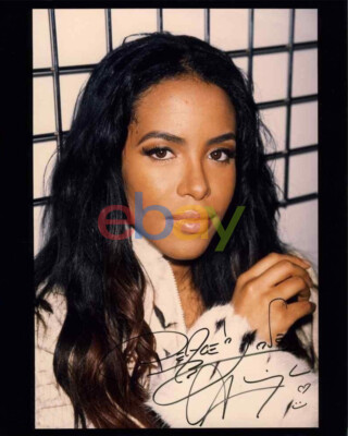 Aaliyah ビンテージポスター 2005年アメリカ製 Aaliyah ビンテージポスター 2005年アメリカ製 ミュージシャン