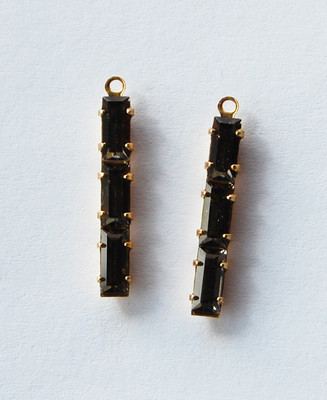 GLASS BAGUETTE PENDANTS MADE WITH SWAROVSKI RHINESTONES 22x3mm   ASSORTED COLORS