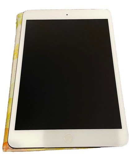 iPad mini 16GB 白 ホワイト Apple iPad mini 1st Gen. 16GB, Wi-Fi, 7.9in - White & Silver